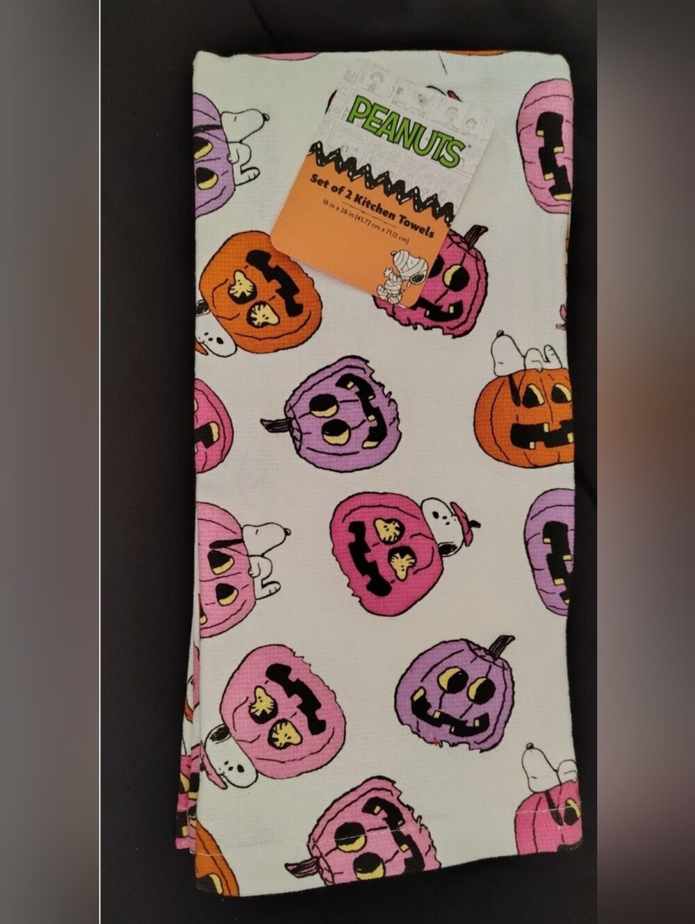 Peanuts Halloween Kids Towel - White with Pink, Purple & Orange Pumpkin Print